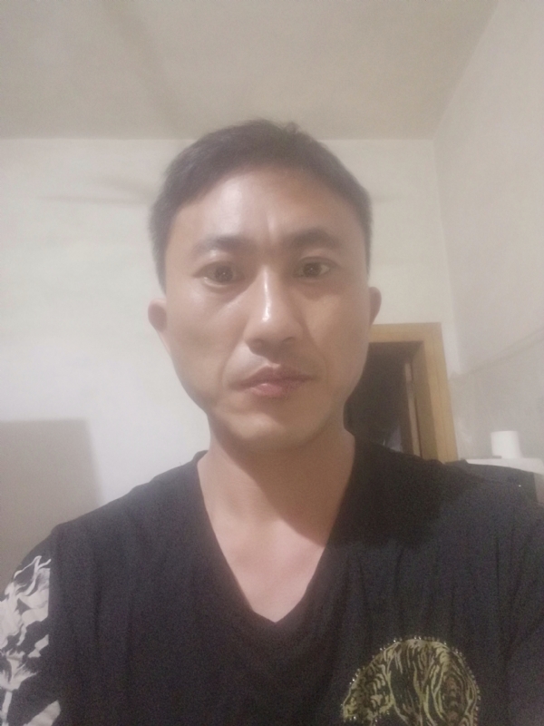 真爱无悔的第一张照片--阜阳相亲服务中心