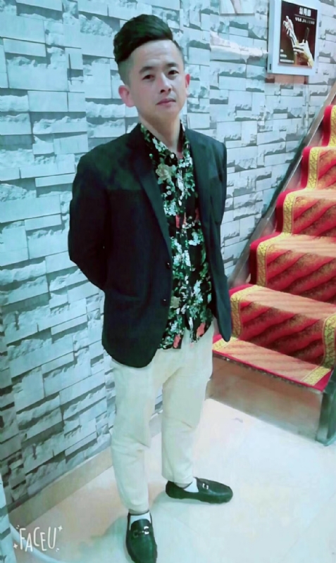 男人三十而立的第一张照片--阜阳相亲服务中心