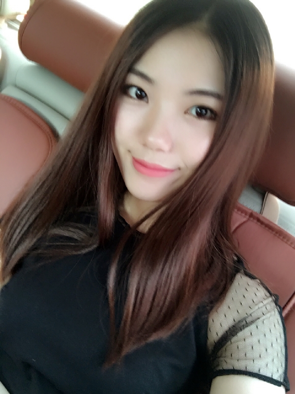 盛开的花朵的第二张照片--阜阳相亲服务中心