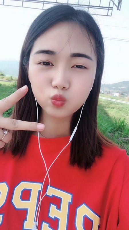 深拥必定温暖的第一张照片--阜阳相亲服务中心