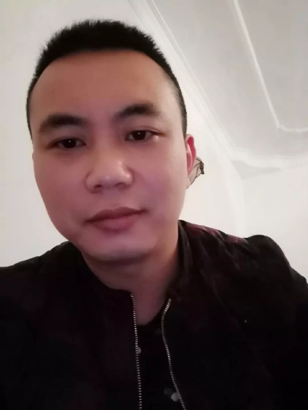 喜闻香气的第一张照片--阜阳相亲服务中心