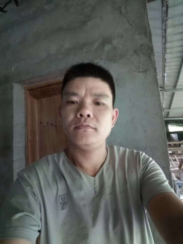 寻找幸福的第一张照片--阜阳相亲服务中心