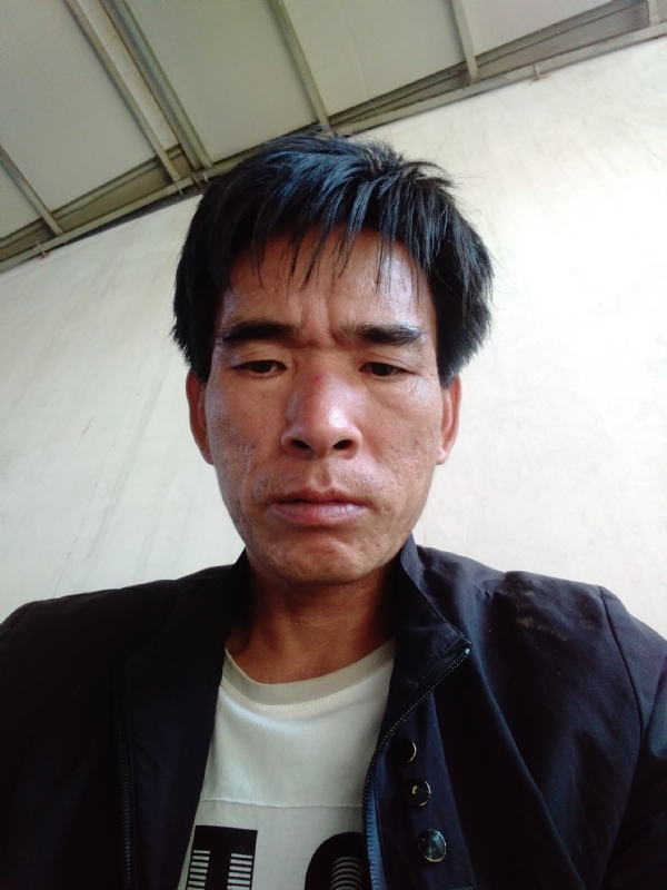 项斌的第一张照片--阜阳相亲服务中心