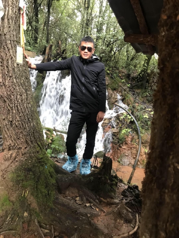 譕忄的第一张照片--阜阳相亲服务中心