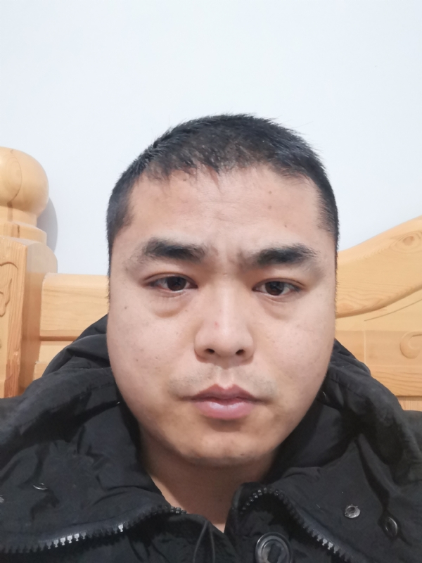 真诚的第一张照片--阜阳相亲服务中心