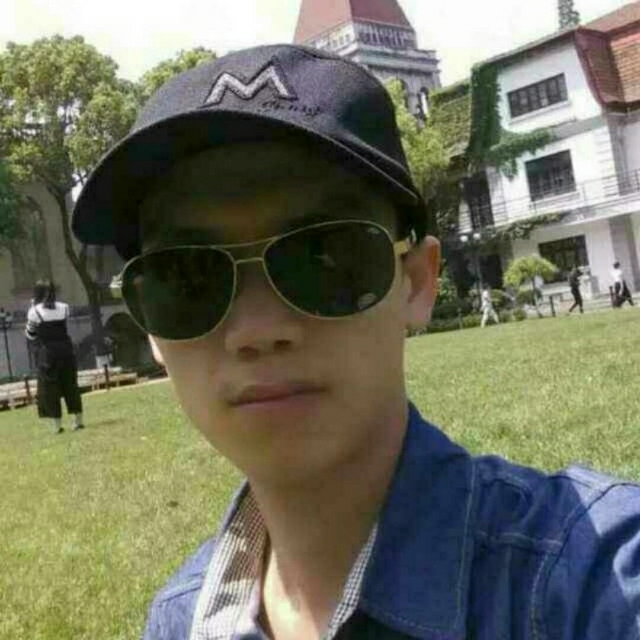 龙小华的第一张照片--阜阳相亲服务中心