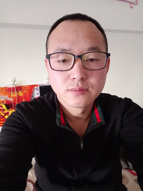 青苹果的第一张照片--阜阳相亲服务中心