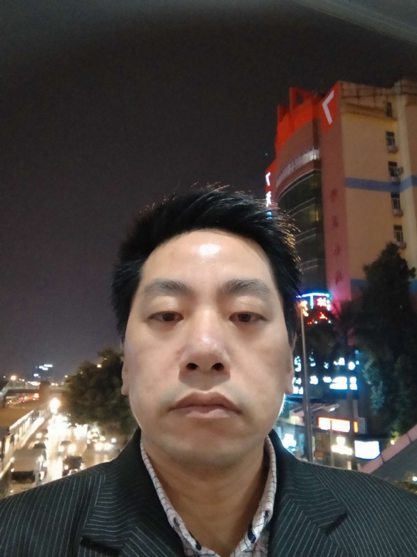 寻找真爱的第一张照片--阜阳相亲服务中心