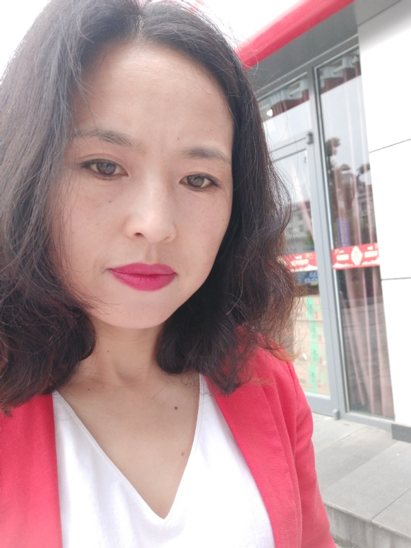 枫叶飘零的第一张照片--阜阳相亲服务中心