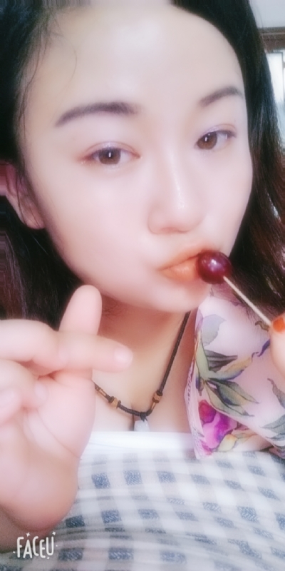 霸气璐妞的第一张照片--阜阳相亲服务中心