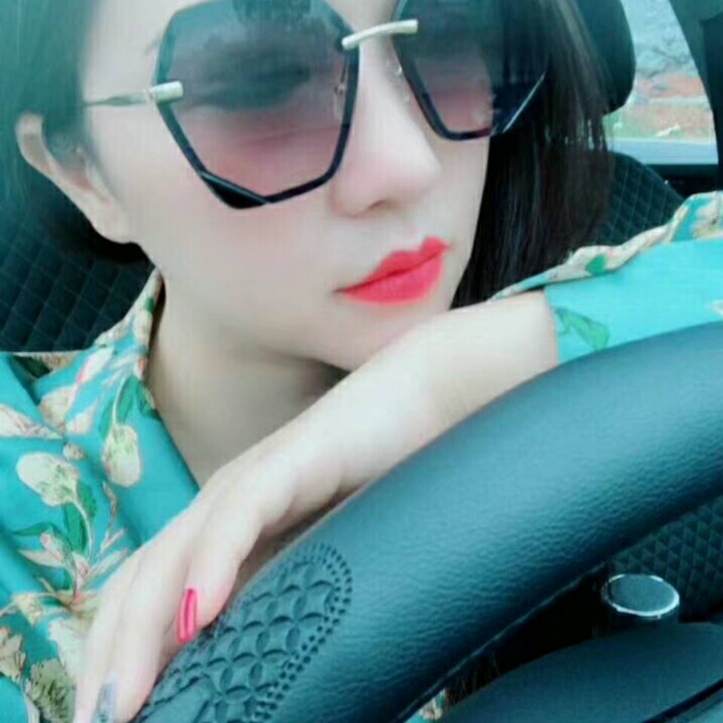 Emily的第三张照片--阜阳相亲服务中心