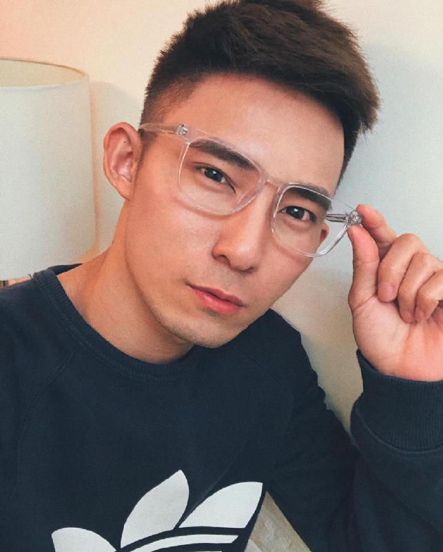 小伟的第一张照片--阜阳相亲服务中心