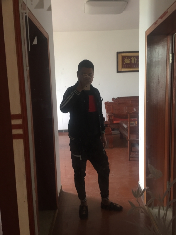 MC无所畏惧的第一张照片--阜阳相亲服务中心