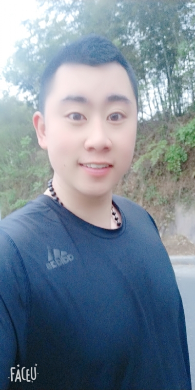 帅小伙的第一张照片--阜阳相亲服务中心