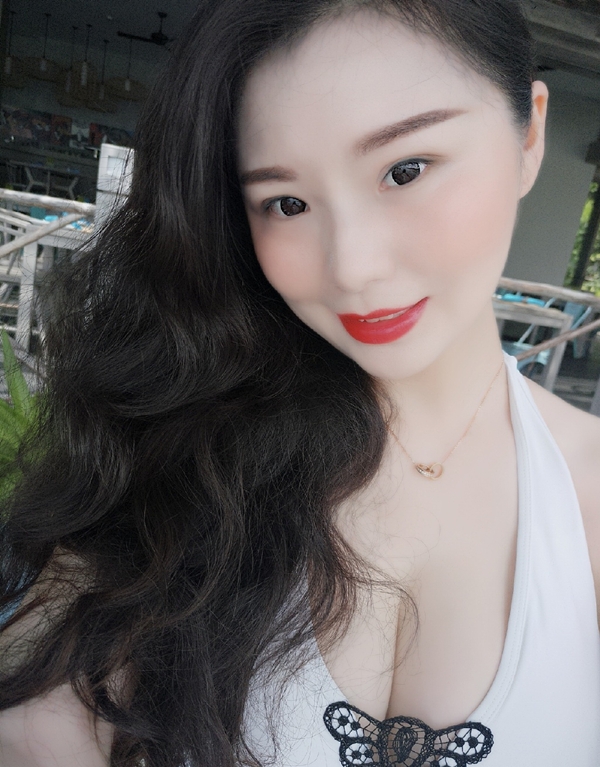 yoyo的第一张照片--阜阳相亲服务中心