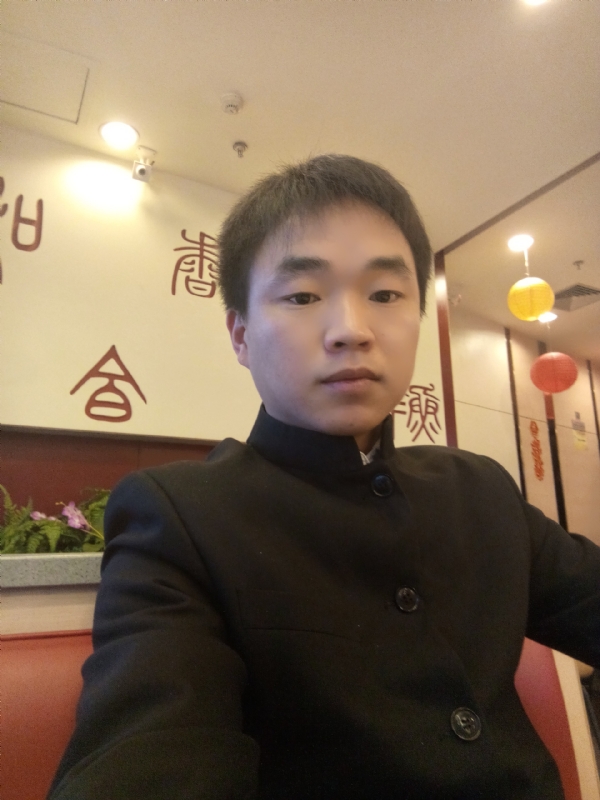 夜凉露沾衣的第一张照片--阜阳相亲服务中心