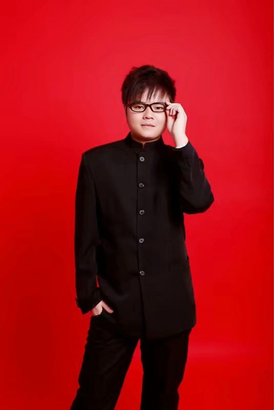 站在远处看童年的第一张照片--阜阳相亲服务中心