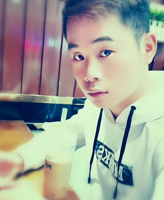 拔大萝卜的兔子的第一张照片--阜阳相亲服务中心