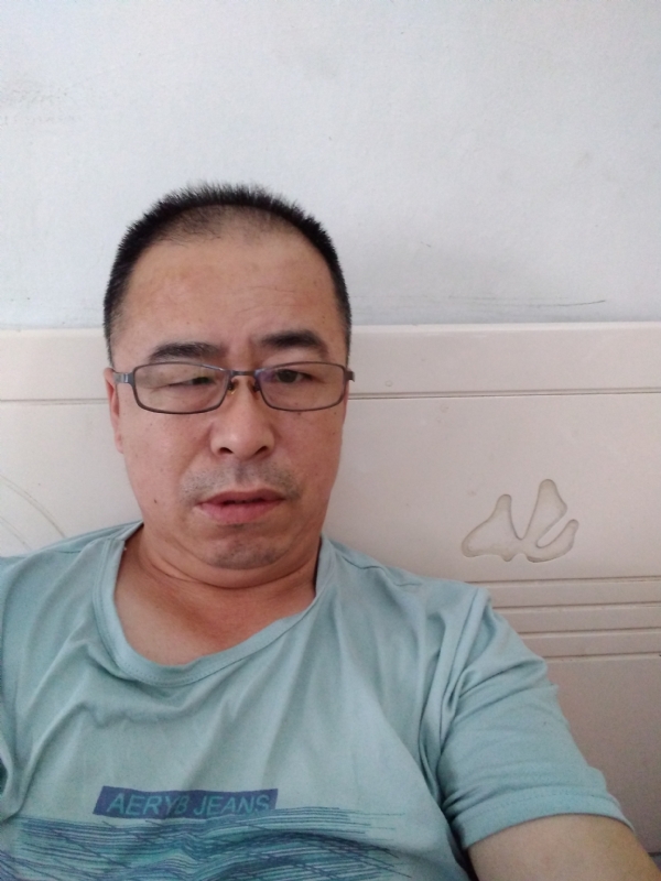 大叔的第一张照片--阜阳相亲服务中心