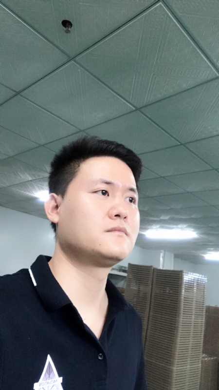 伟的第一张照片--阜阳相亲服务中心