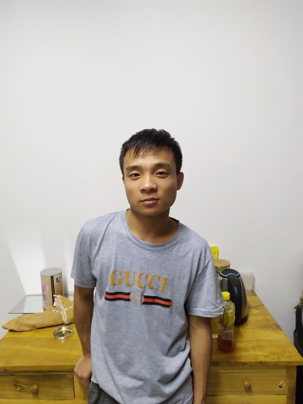 站着等你三千年的第一张照片--阜阳相亲服务中心