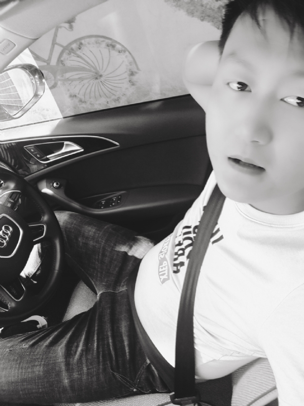 意中人的第一张照片--阜阳相亲服务中心