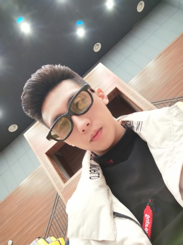 少年已不在年少的第一张照片--阜阳相亲服务中心