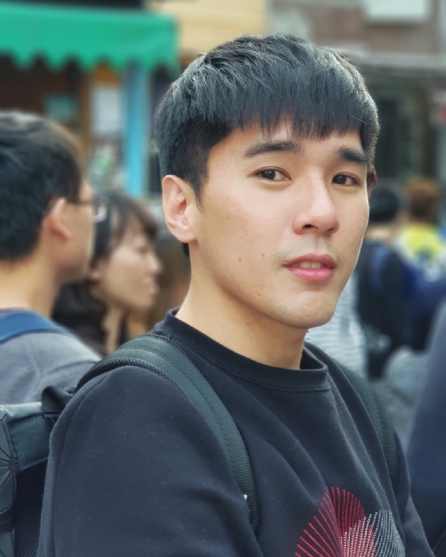 雨中孤独的第一张照片--阜阳相亲服务中心