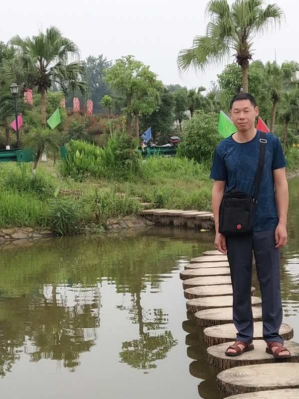 星星知我心的第一张照片--阜阳相亲服务中心