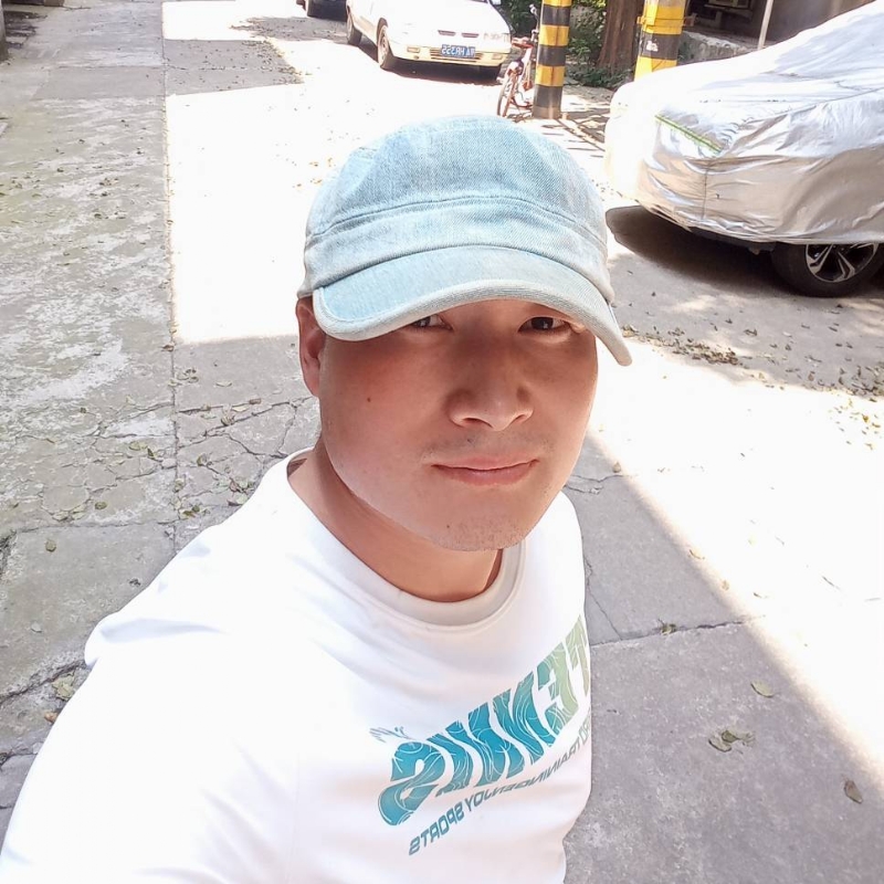 辉光的第一张照片--阜阳相亲服务中心