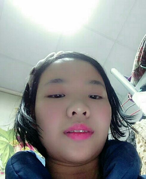 依依的第一张照片--阜阳相亲服务中心