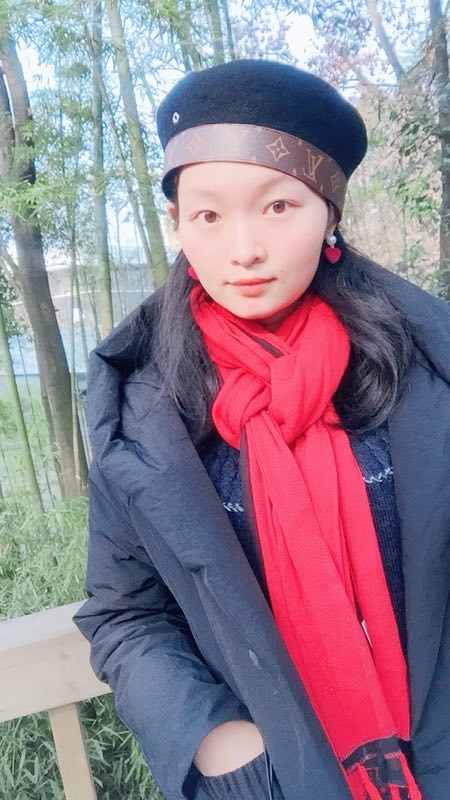 风中百合的第一张照片--阜阳相亲服务中心