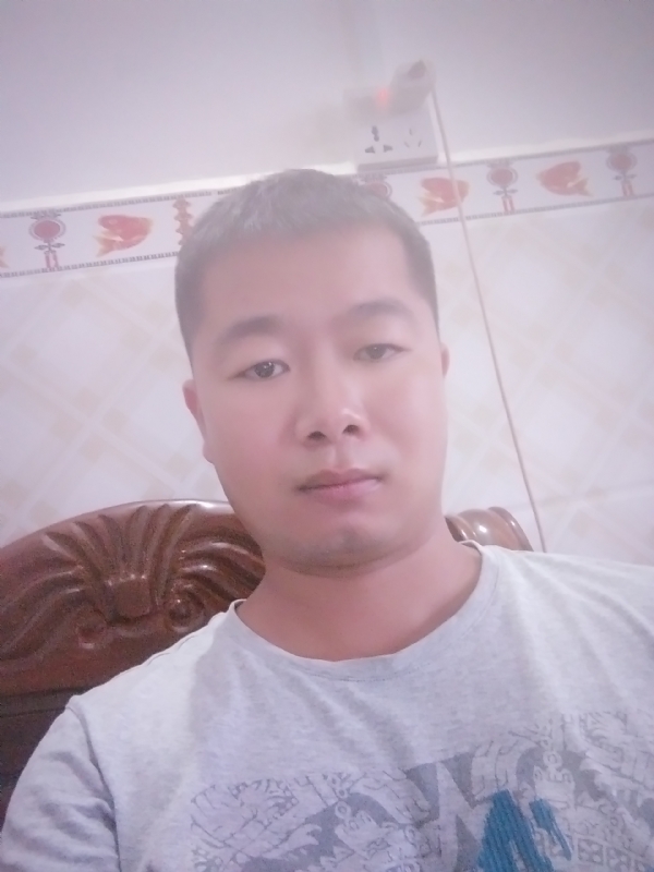 心雨的第一张照片--阜阳相亲服务中心