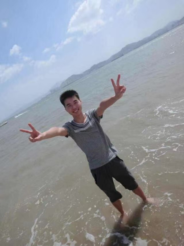 鱼头zzz的第二张照片--阜阳相亲服务中心