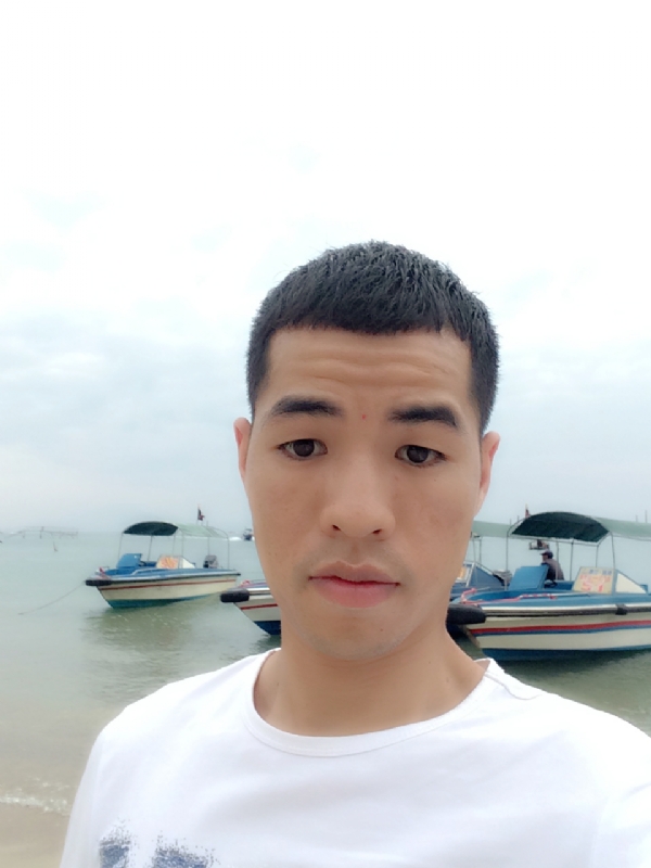 冷风的第一张照片--阜阳相亲服务中心