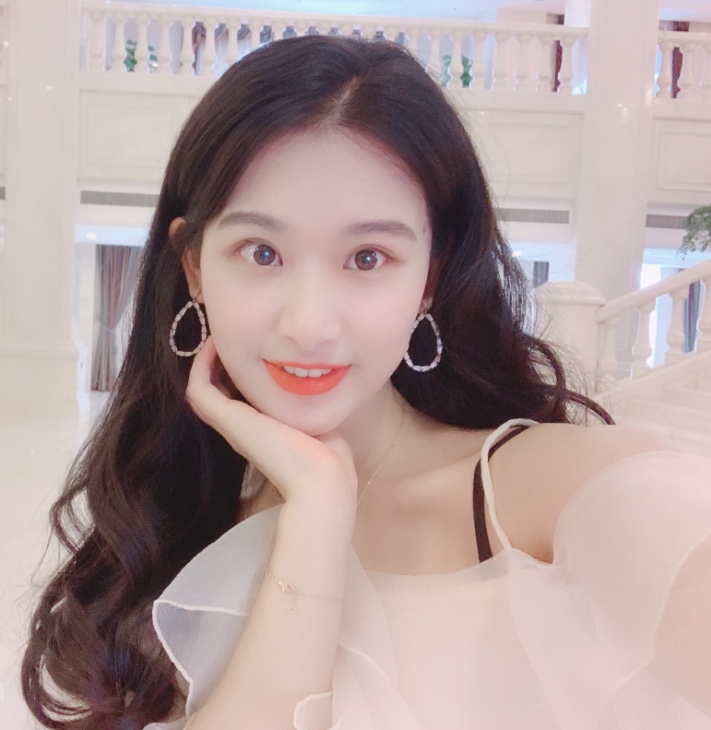 薇信zsqyaer的第一张照片--阜阳相亲服务中心