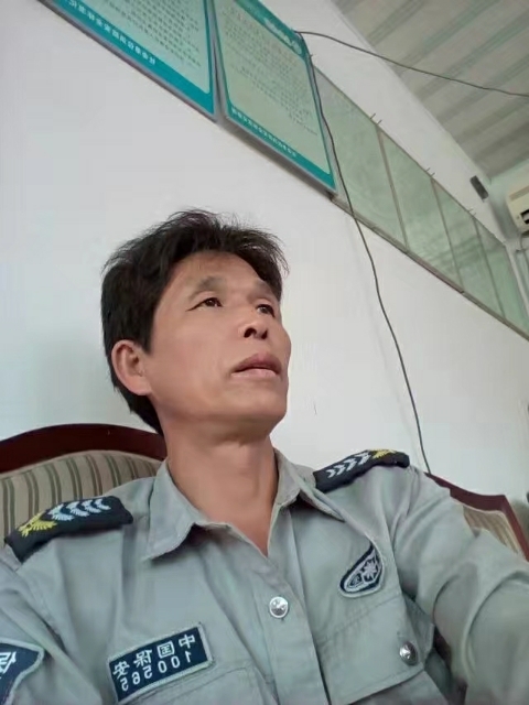 卧窗听雨的第一张照片--阜阳相亲服务中心