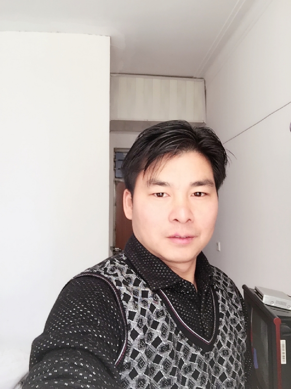 清风的第一张照片--阜阳相亲服务中心