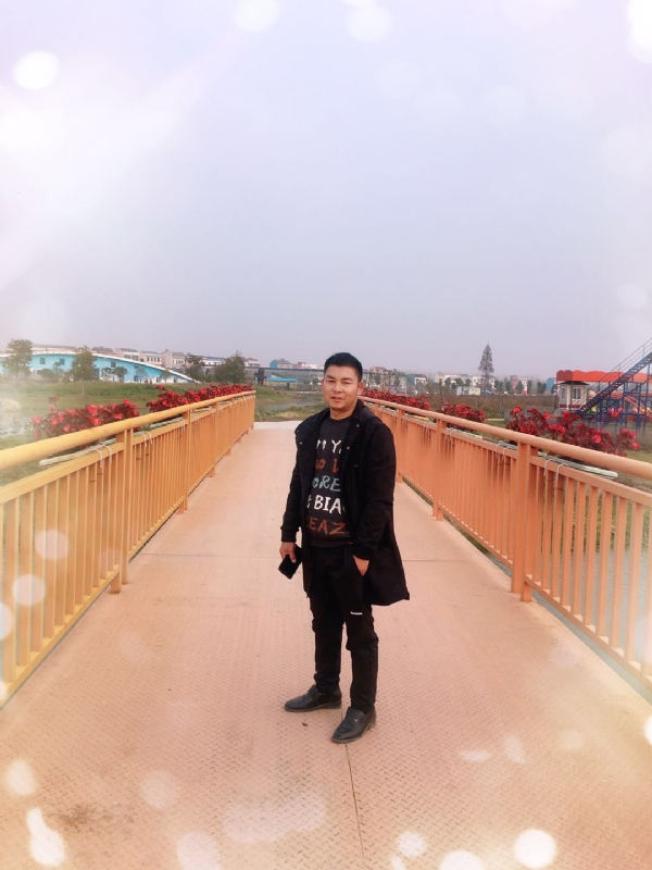 清风的第二张照片--阜阳相亲服务中心