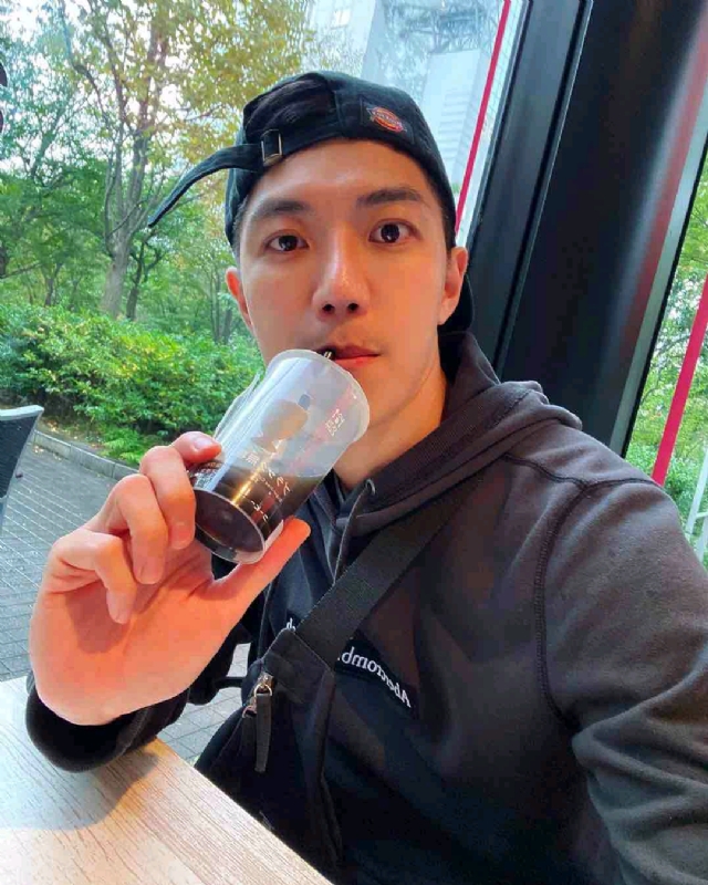 苏天奇的第一张照片--阜阳相亲服务中心