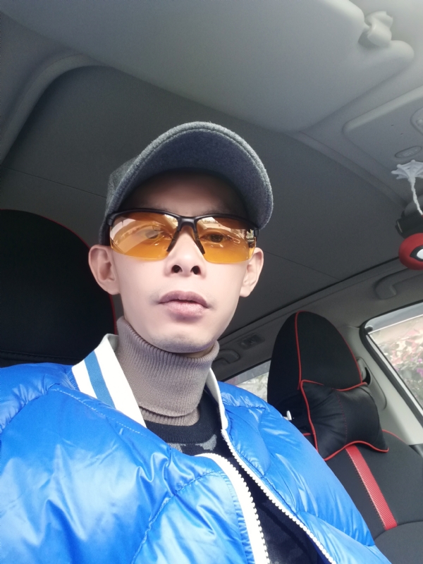 愿得一人心的第一张照片--阜阳相亲服务中心