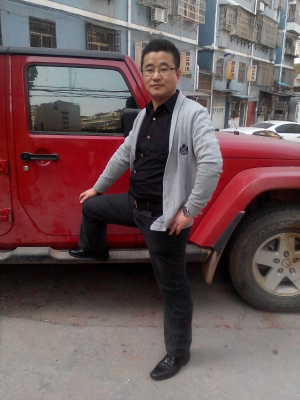 淡定牛魔王的第一张照片--阜阳相亲服务中心