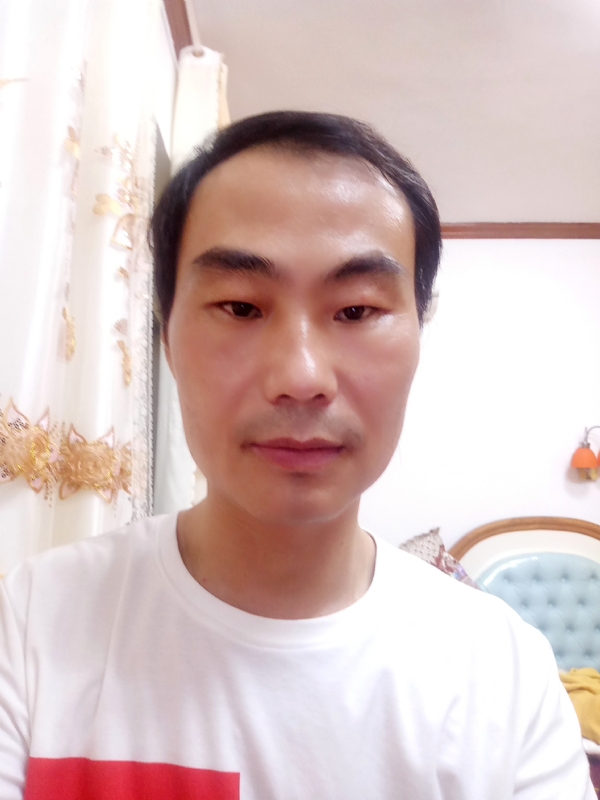 光明的第一张照片--阜阳相亲服务中心