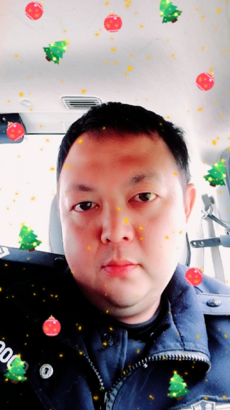 恨孤独的第一张照片--阜阳相亲服务中心