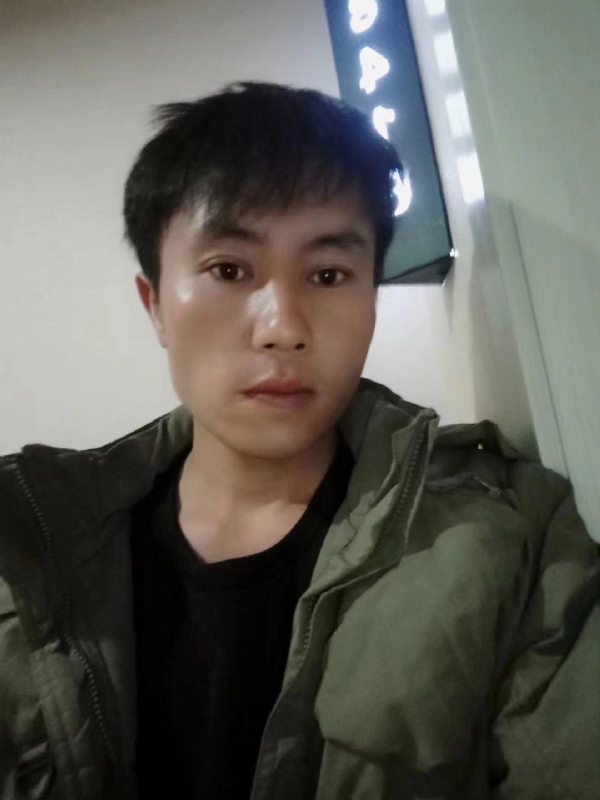 槑头槑脑的第一张照片--阜阳相亲服务中心