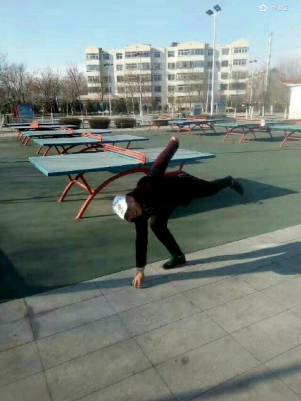 载正的第二张照片--阜阳相亲服务中心