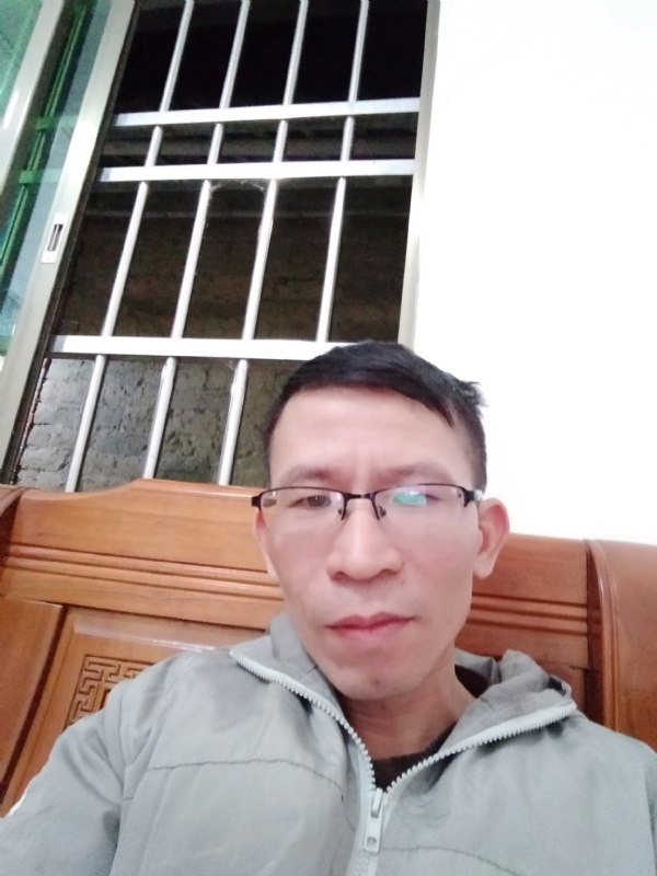 奋斗的第一张照片--阜阳相亲服务中心