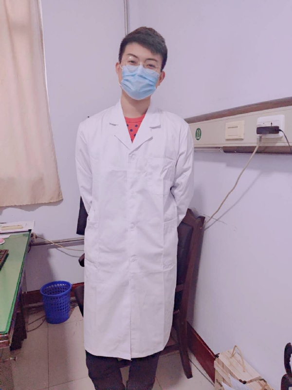 Leslie的第一张照片--阜阳相亲服务中心