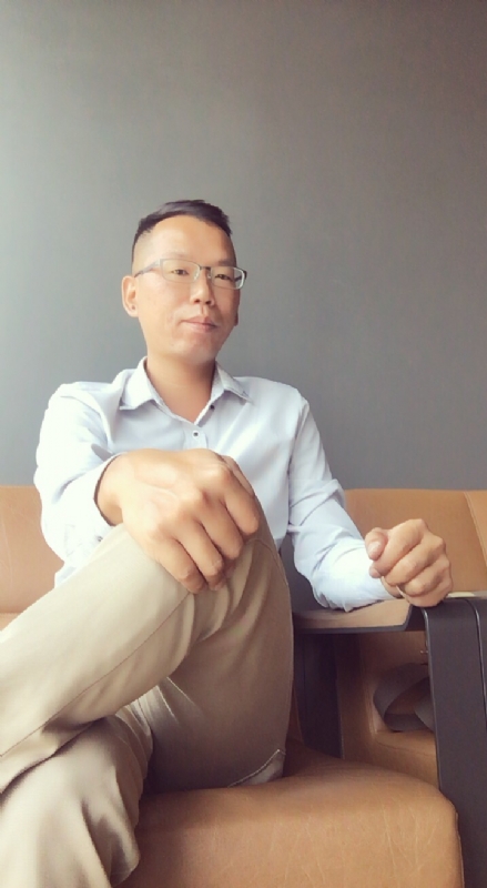 LI的第一张照片--阜阳相亲服务中心