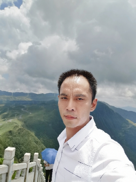 LXZ的第一张照片--阜阳相亲服务中心